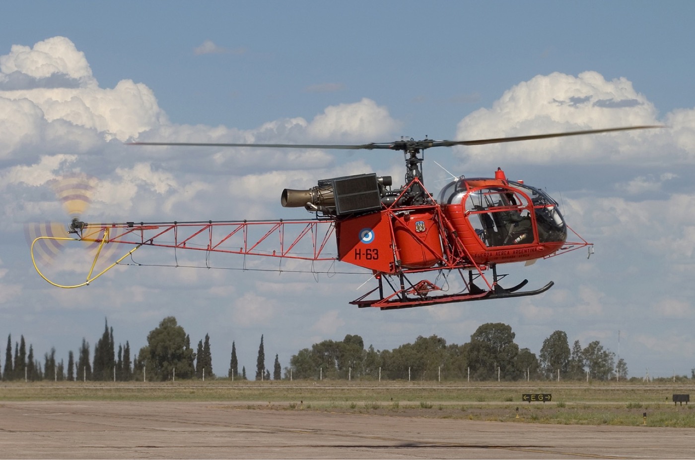 Aerospatiale SA315B Lama — экстерьер