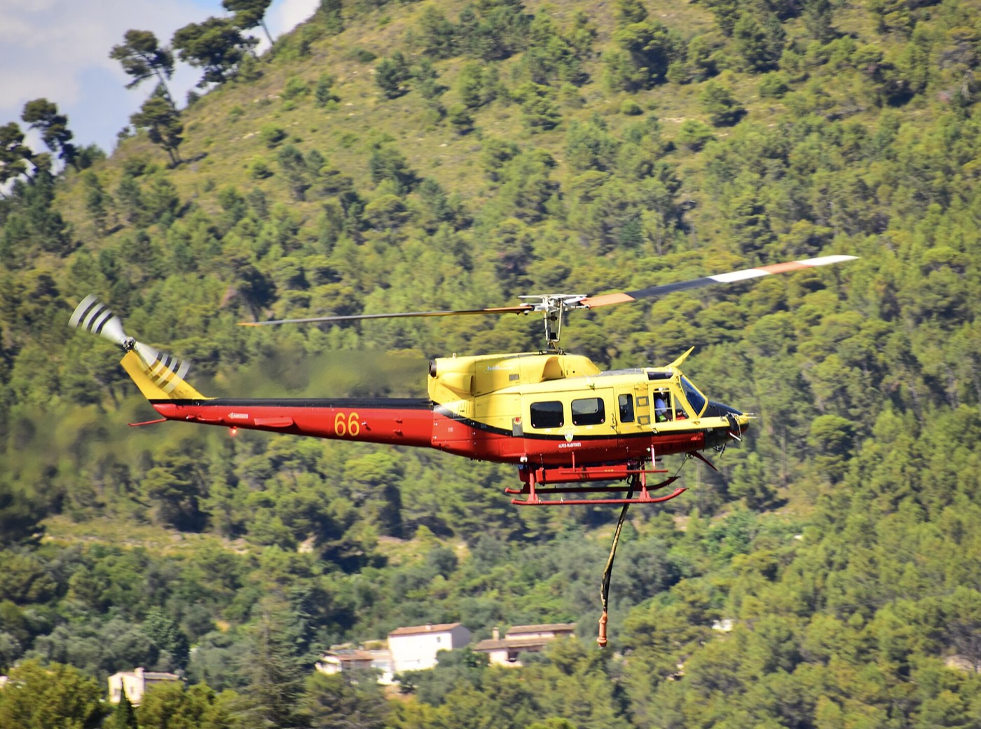 Bell 212 — экстерьер