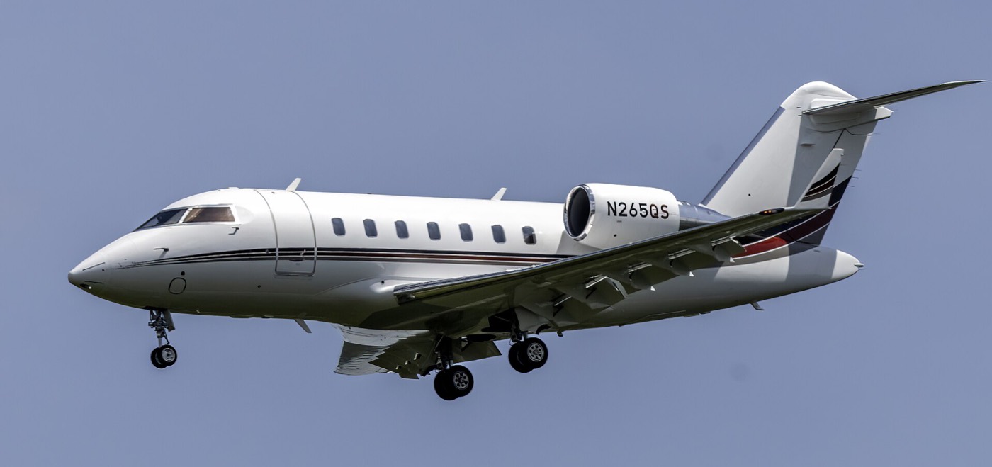 Bombardier Challenger 300 — экстерьер