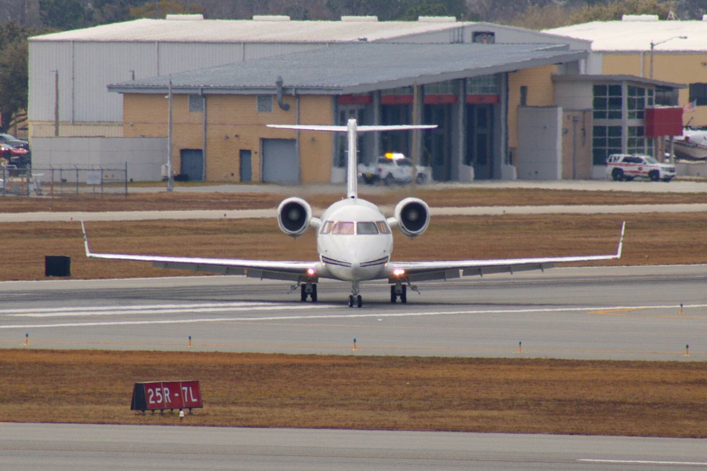 Bombardier Challenger 600/601 — экстерьер