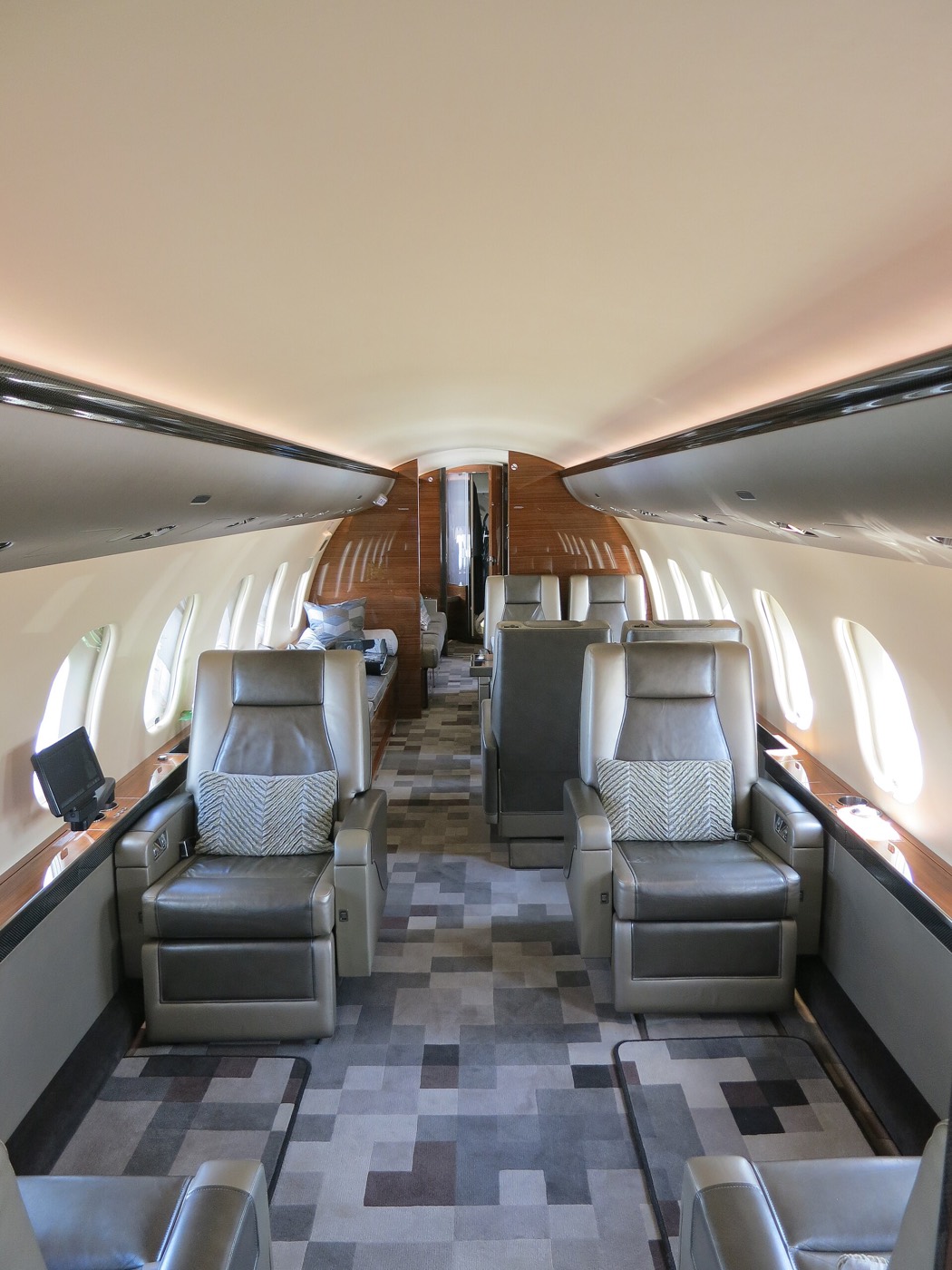 Bombardier Global 6000 — салон