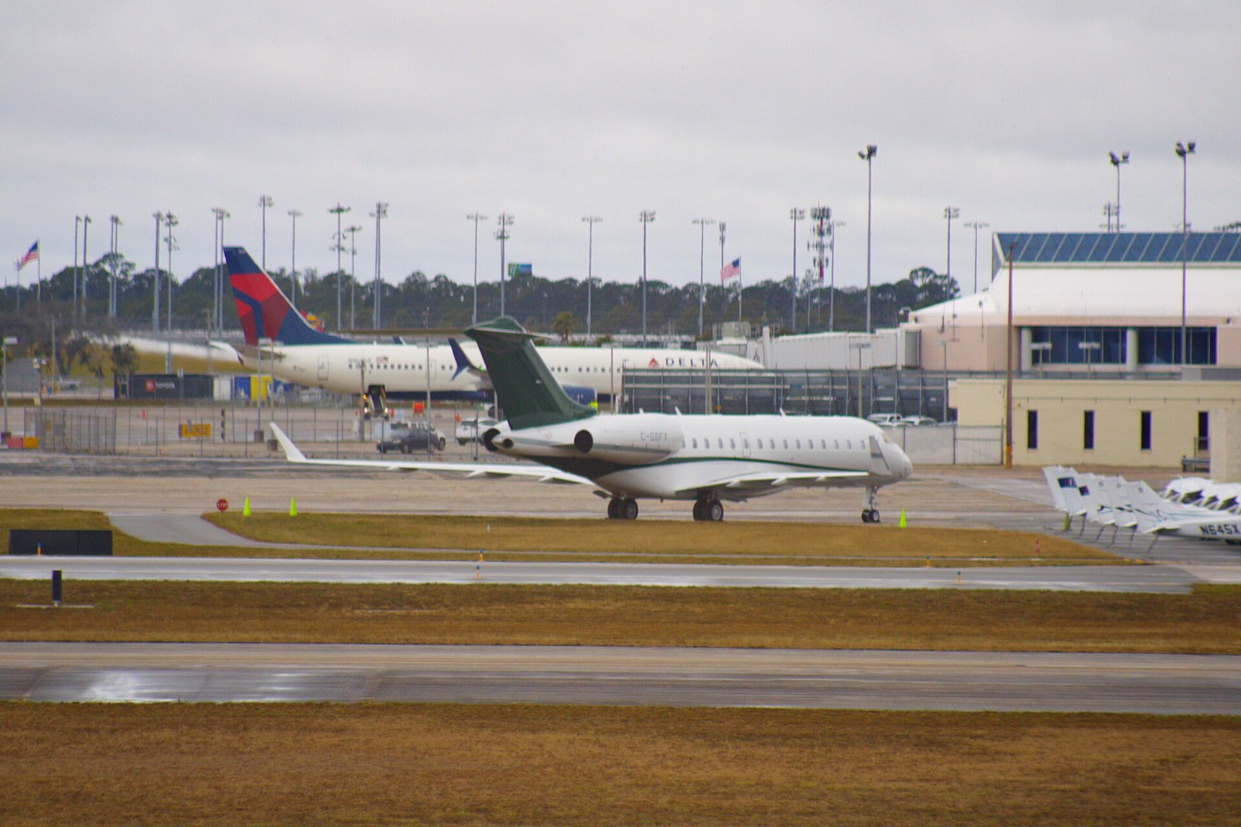 Bombardier Global 6500 — экстерьер