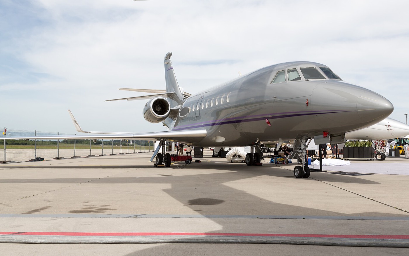 Dassault Falcon 2000 — экстерьер