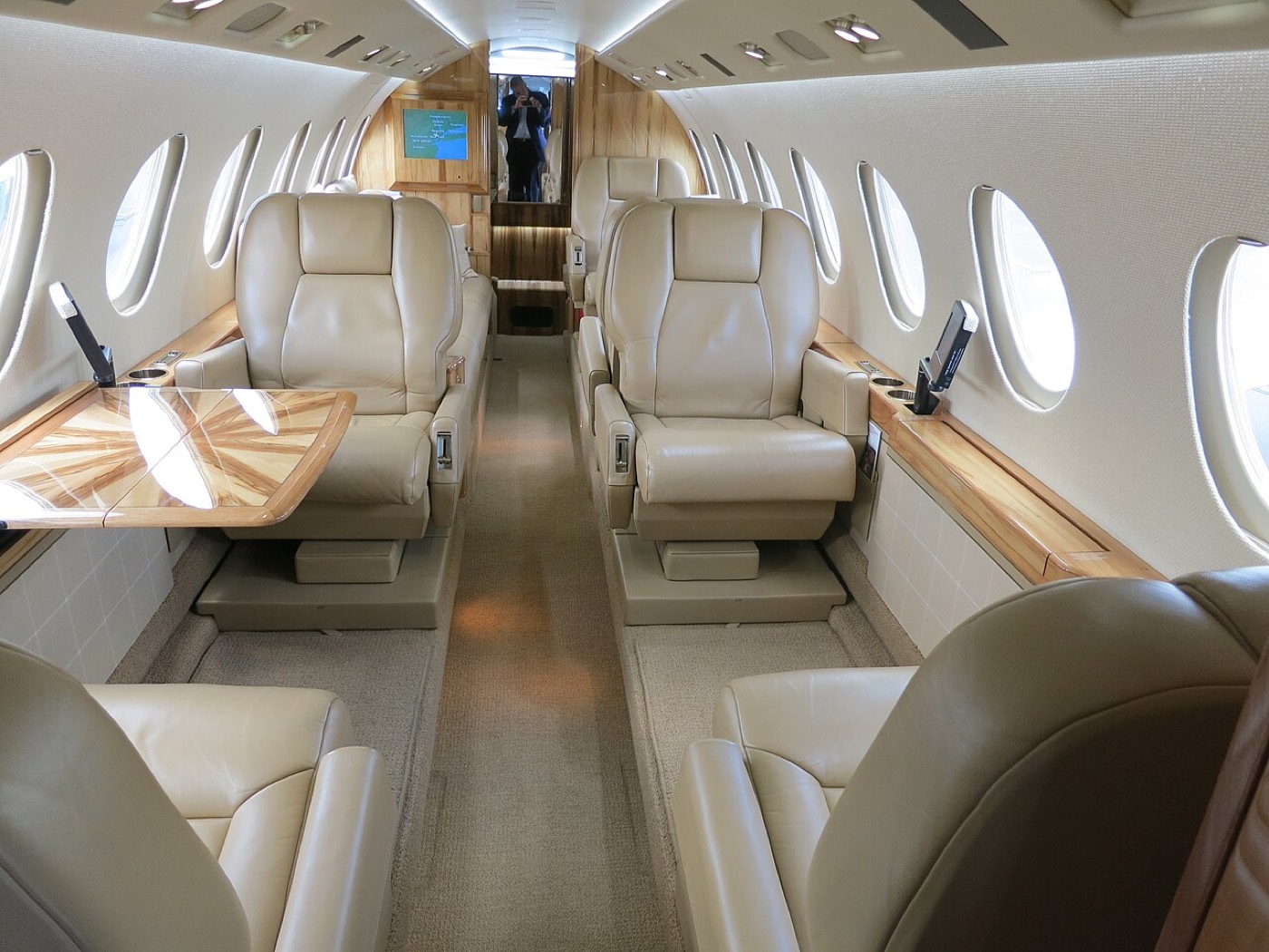 Dassault Falcon 50 — салон