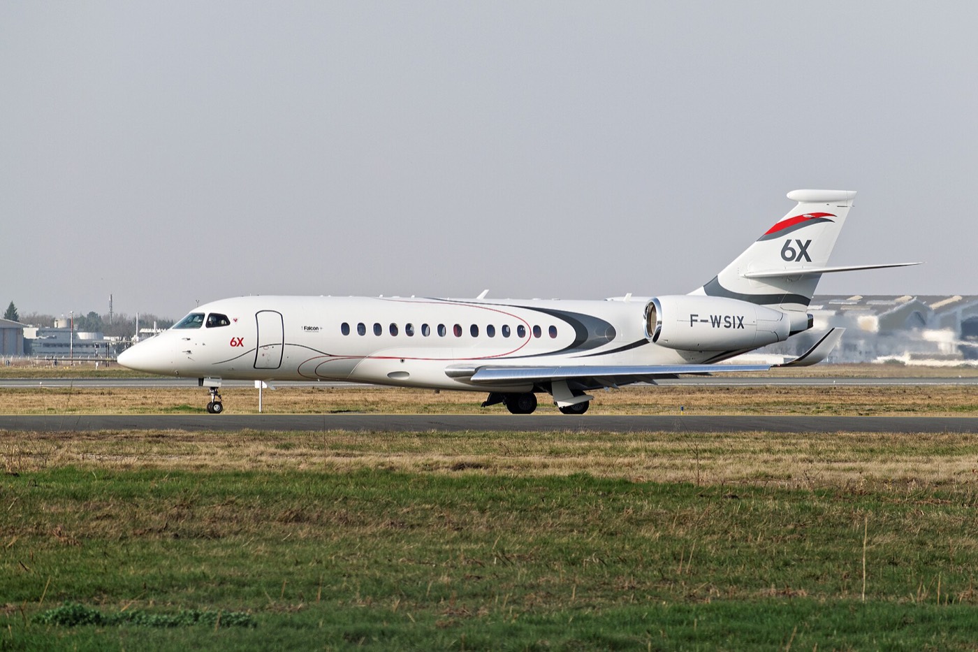 Dassault Falcon 6X — экстерьер