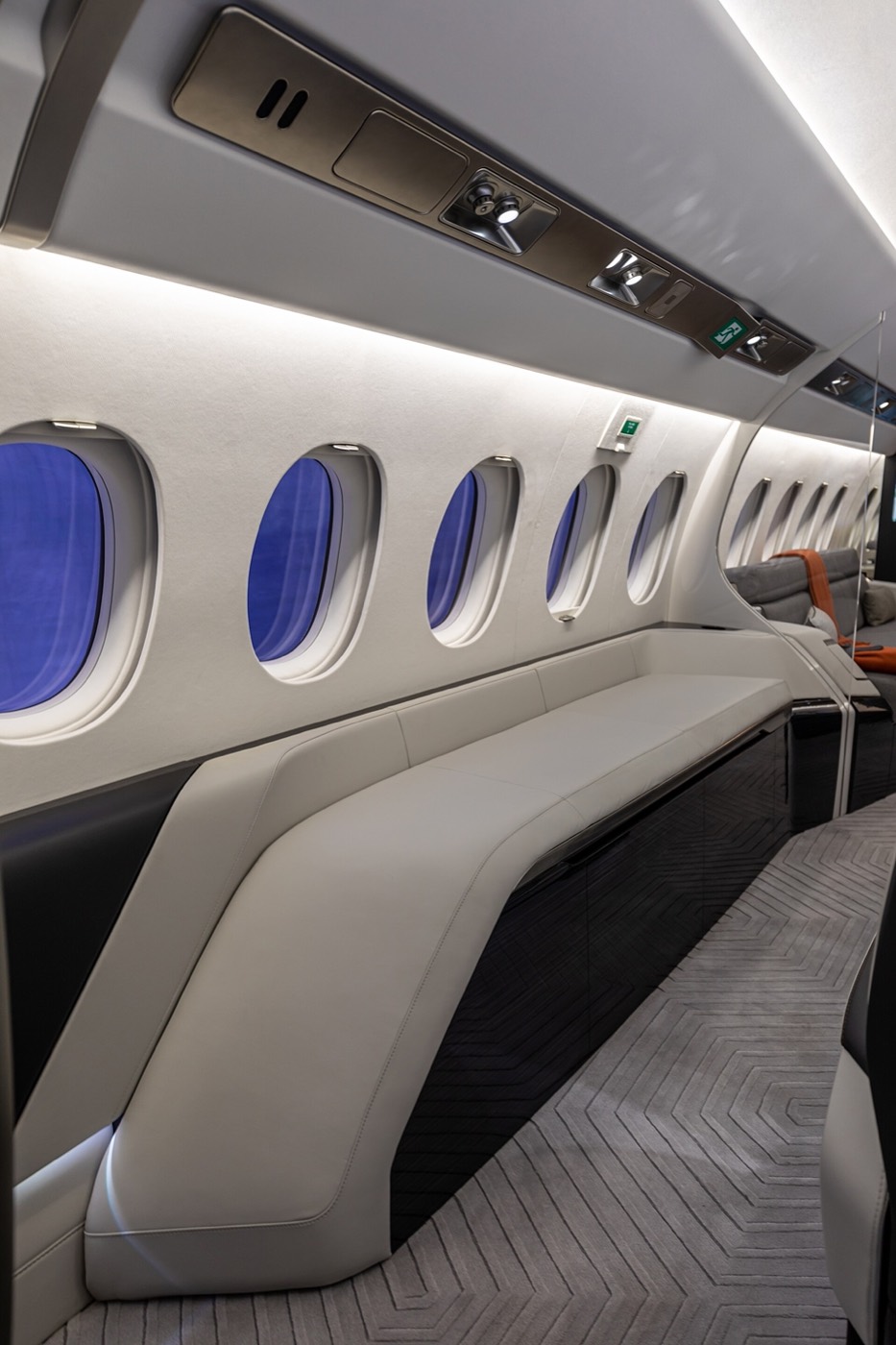 Dassault Falcon 6X — салон