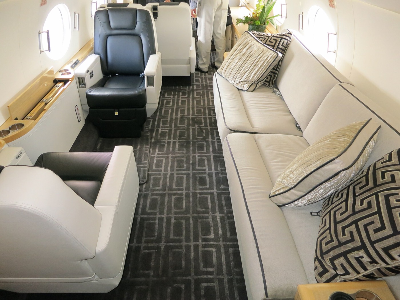 Gulfstream G550 — салон