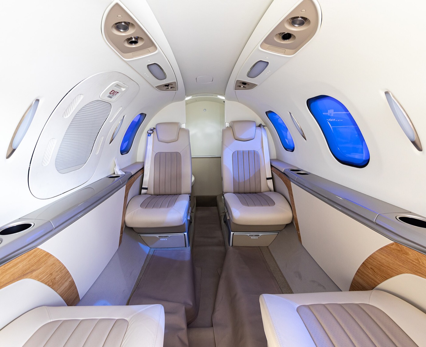 HondaJet HA-420 — салон