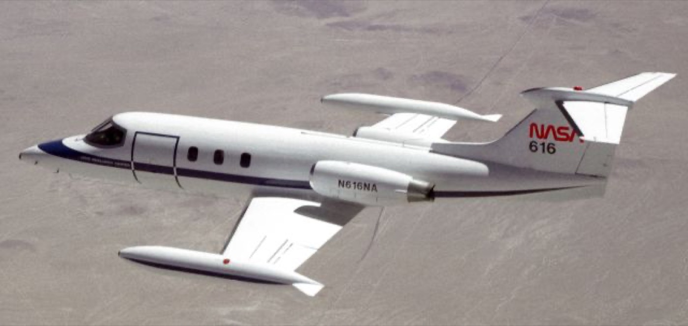 Learjet 25 — экстерьер