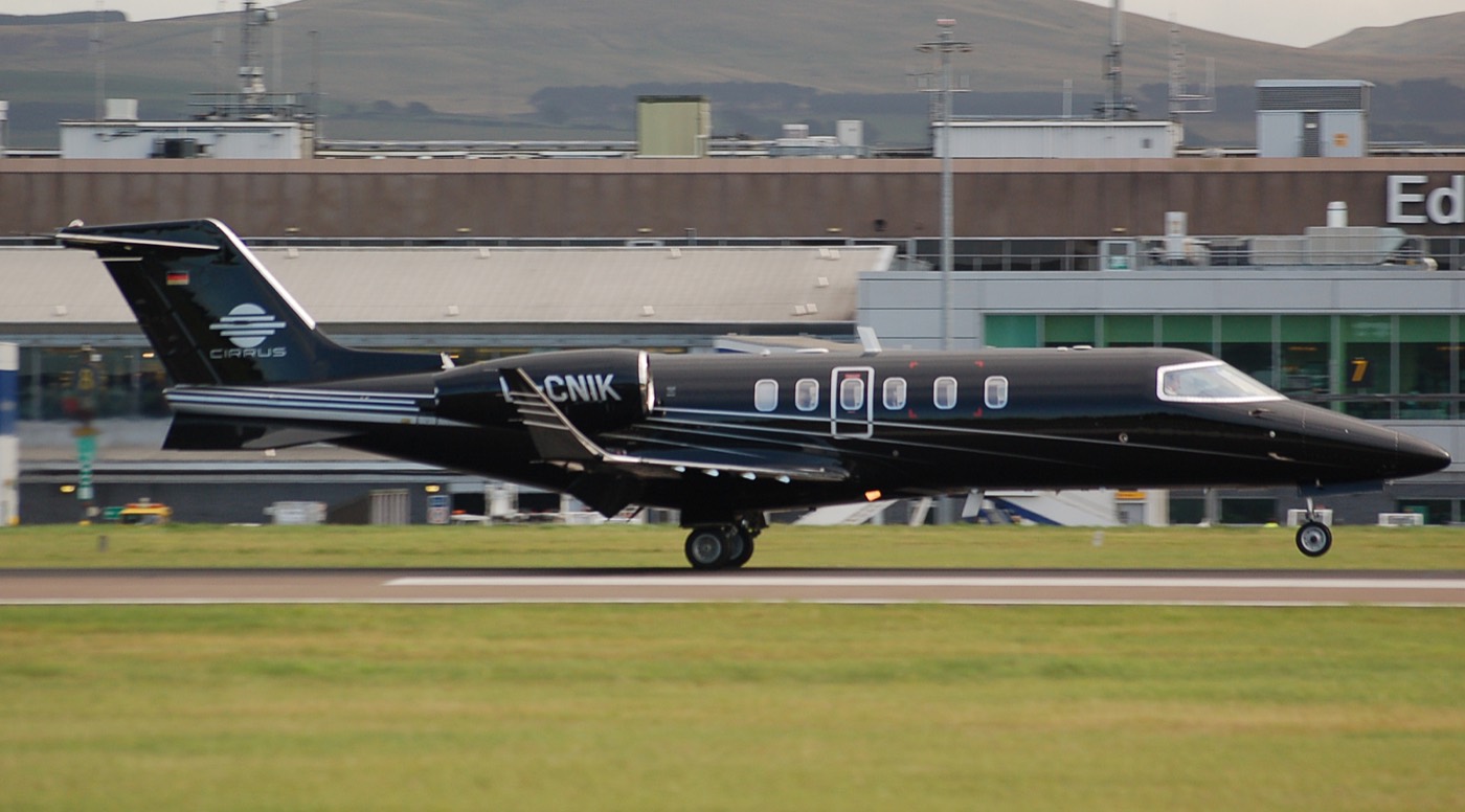 Learjet 40 — экстерьер