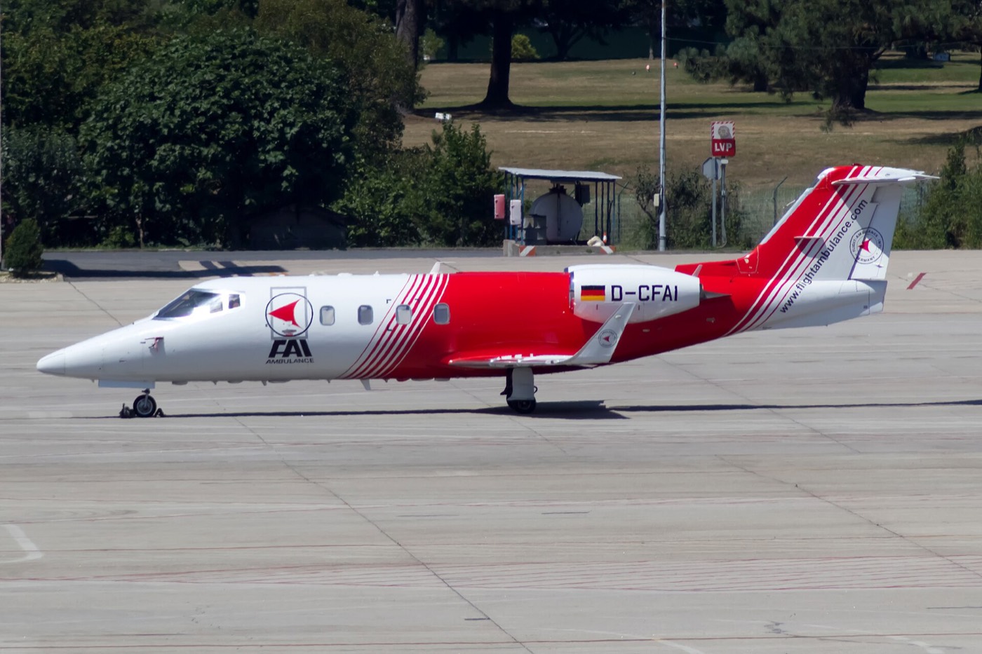Learjet 55 — экстерьер