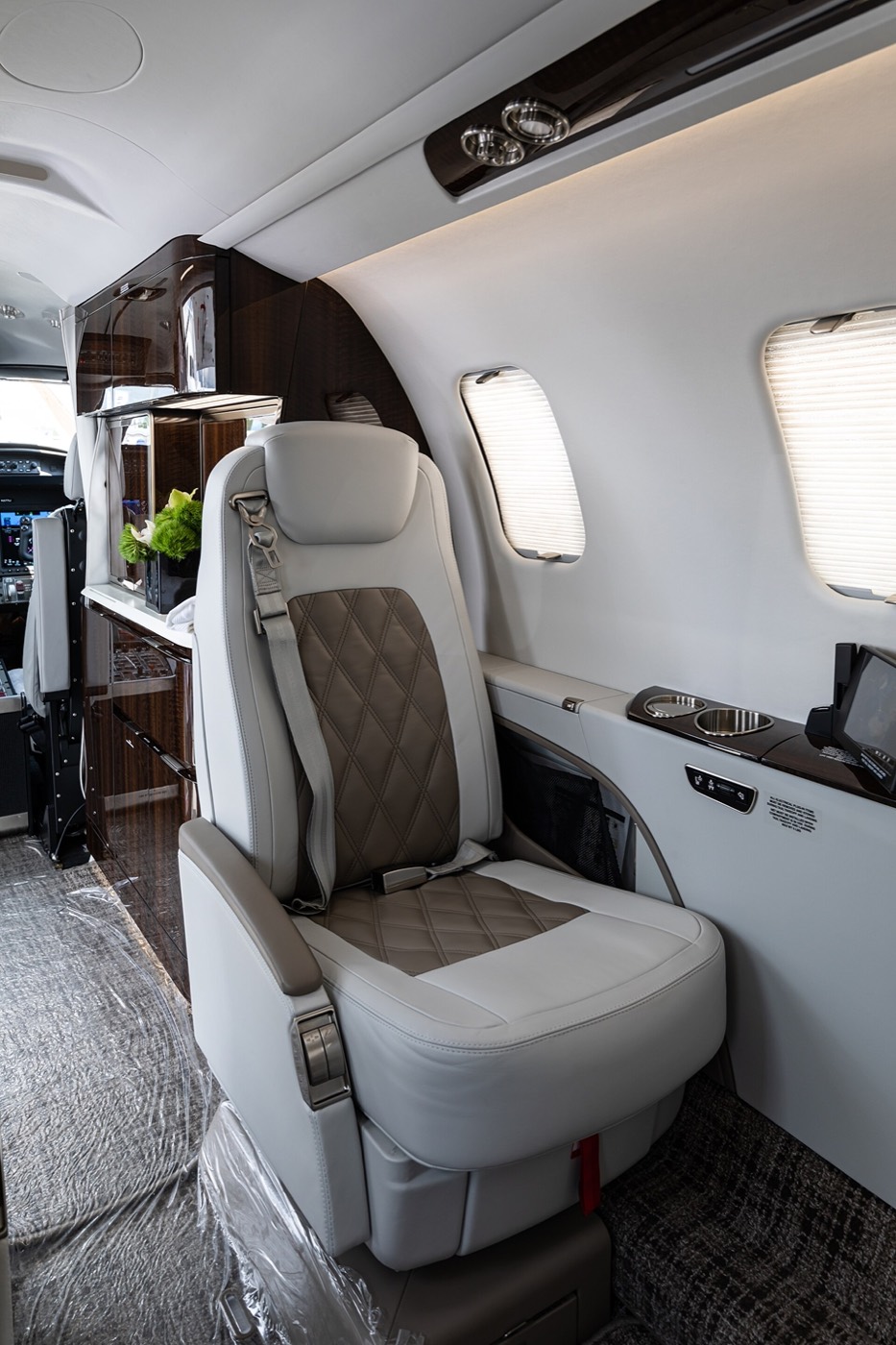 Learjet 70/75 — салон