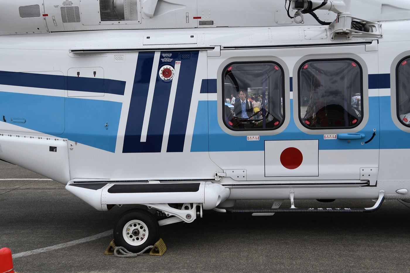 Leonardo AW139 — салон