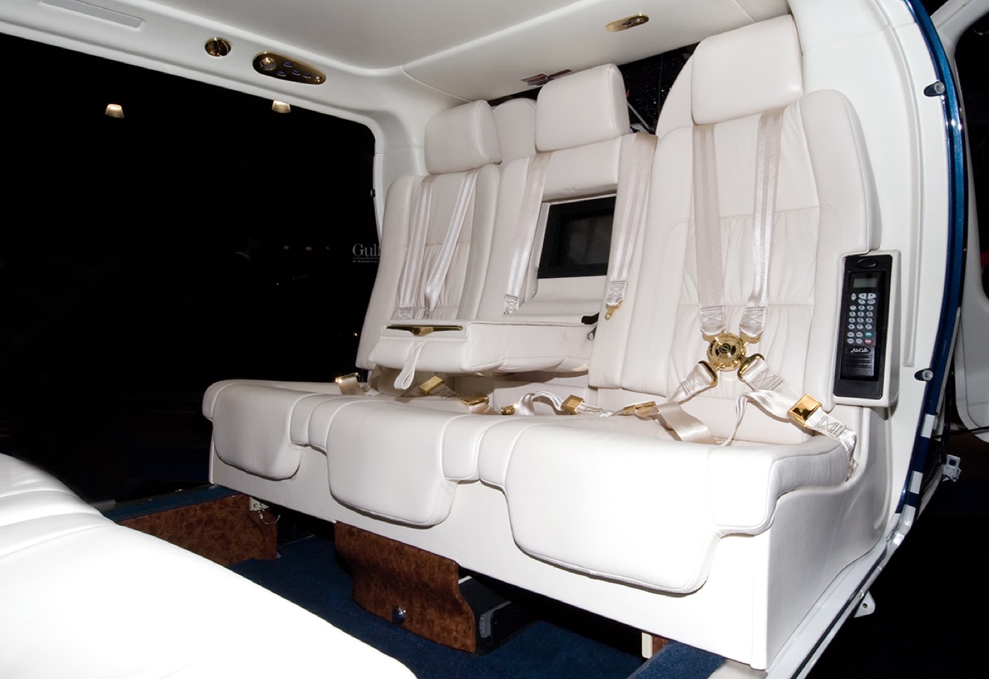 Leonardo AW139 — салон