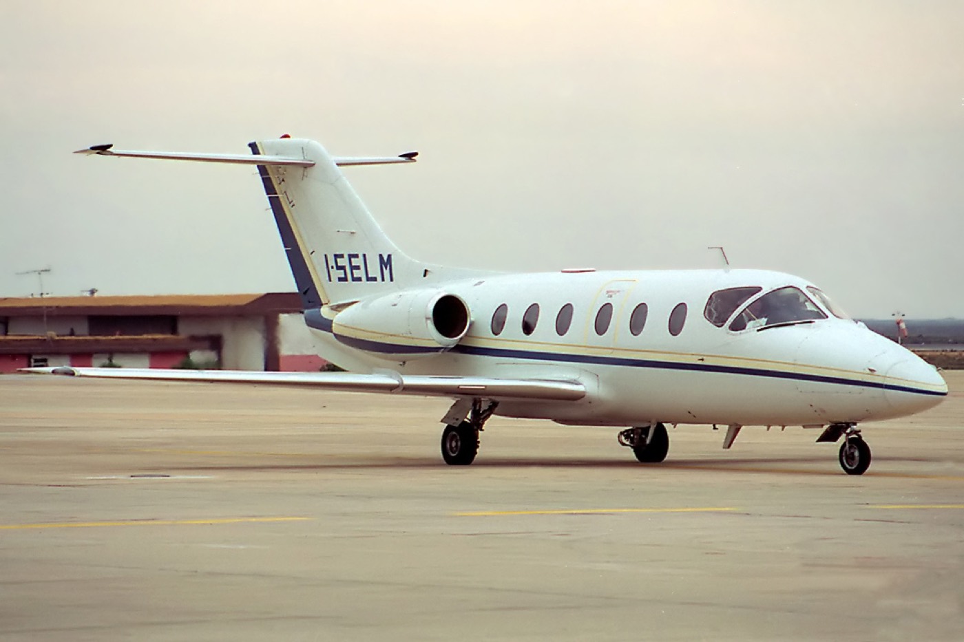 Mitsubishi MU-300 Diamond — экстерьер