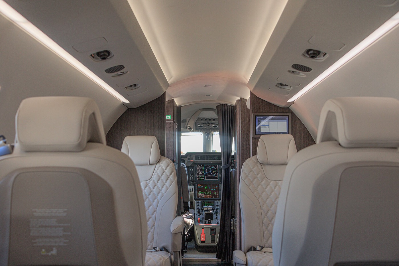Pilatus PC-24 — салон